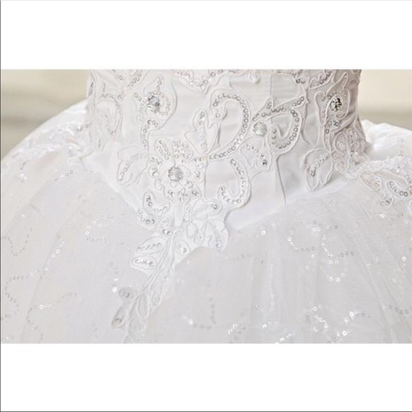 WHITE Sweetheart lace and sequins tulle - Picture 6 of 8